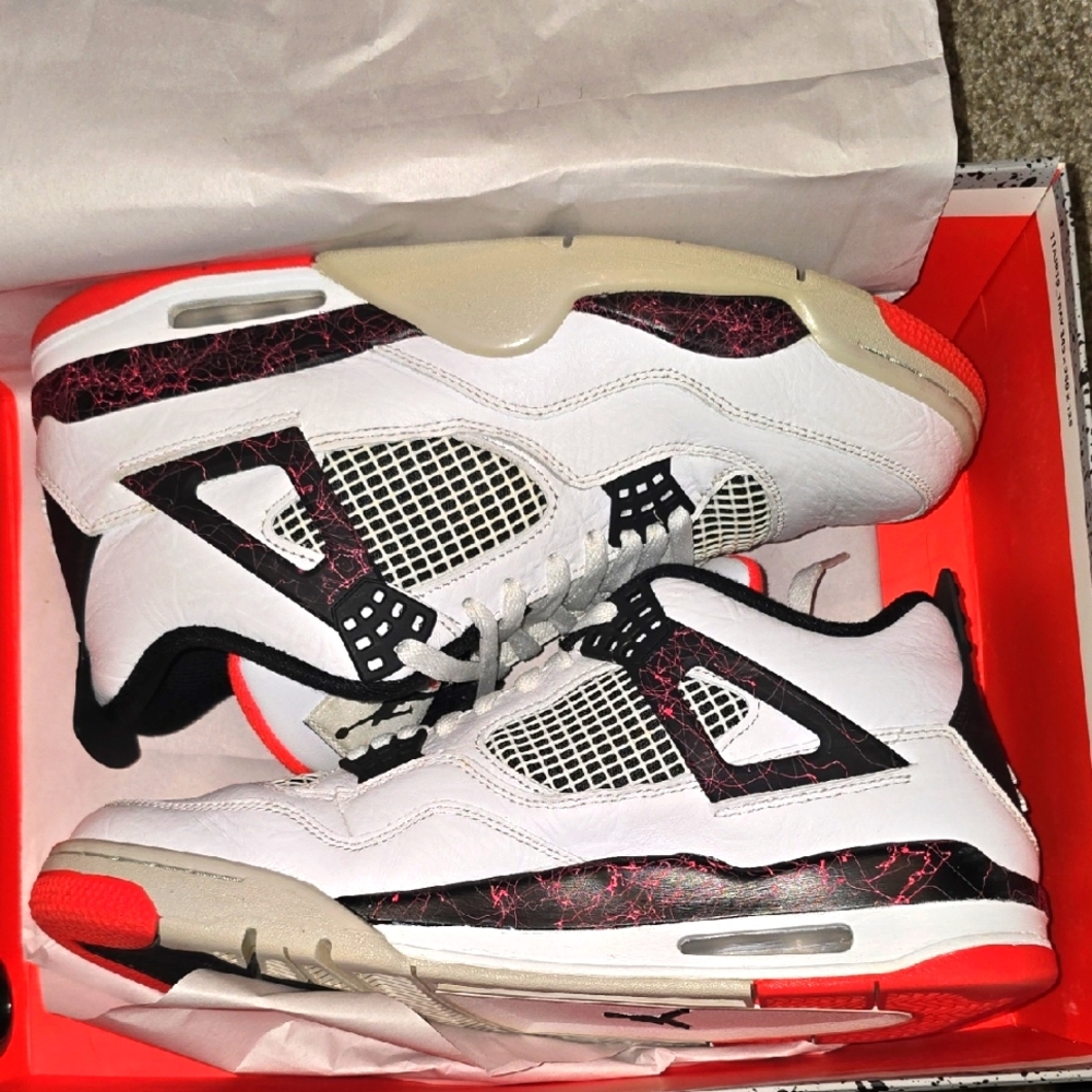Air Jordan 4 Retro